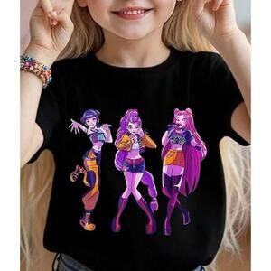KPop Demon Hunters Group Shot T-Shirt Girl's  5/6 new